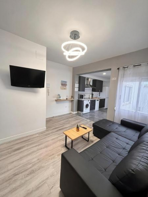 Apartamento Sofía II a 500m de la playa con Parking solo para motos y bicicletas